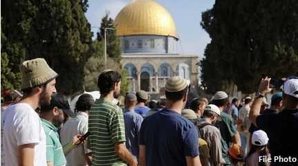 Israel settlers storming Al-Aqsa