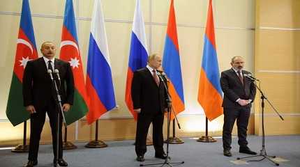 Putin, Nikol Pashinyan and Ilham Aliyev