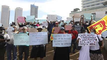 Sri Lankans protestors 