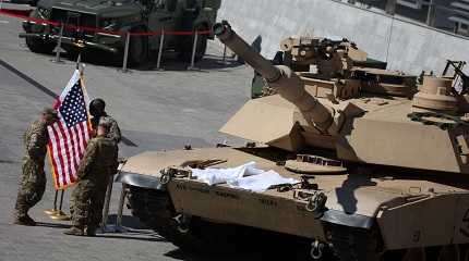  Abrams tank..