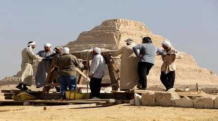 discovery of 4,300-year-old sealed tombs in Egypt