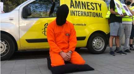 Amnesty protest against Guantanamo