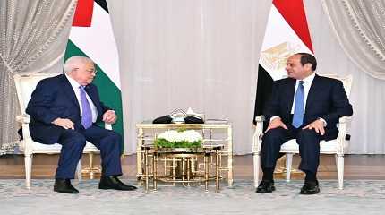 Abdel Fattah al Sisi meets with Mahmoud Abbas