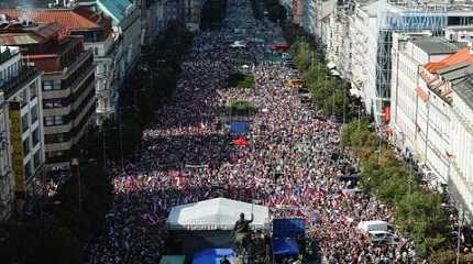 Czech protesters rally