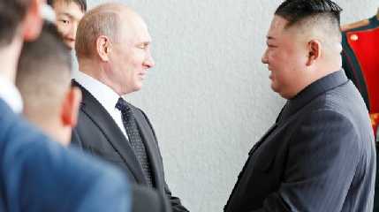 Vladimir Putin n Kim Jong Un