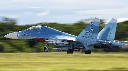 Su-27 fighter jet