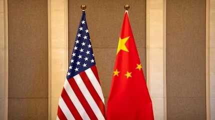 China and U.S.flags