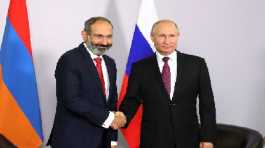 Armenian Prime Minister Nikol Pashinyan with Russian President Vladimir Putin