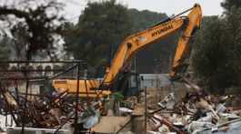  Israeli demolish Palestinian house in Sheikh Jarrah