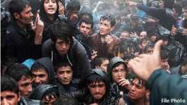  Syrian refugees at greek border