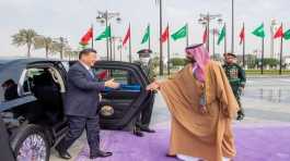 Mohammed Bin Salman welcomes Xi Jinping