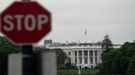 White House and a stop sign in Washington