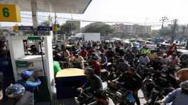 petrol station in Karachi
