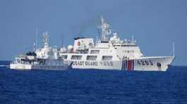 Chinese Coast Guard ship allegedly obstructs the Philippine Coast Guard